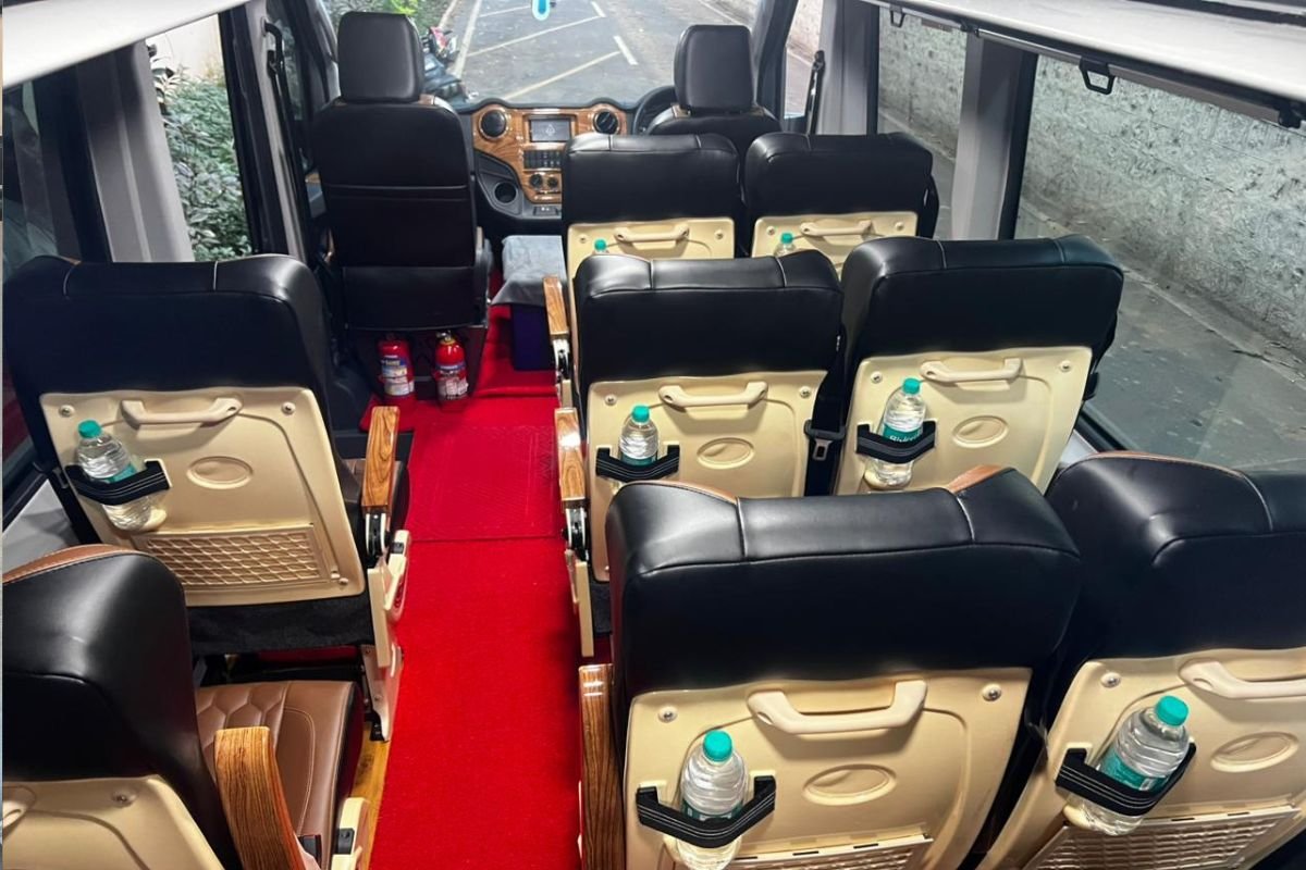 Urbania 16 D VIP Seat view 4