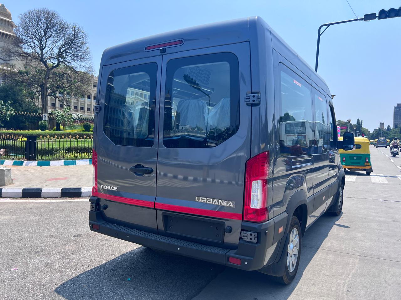 URBANIA 10 D and 13 SEAT 3